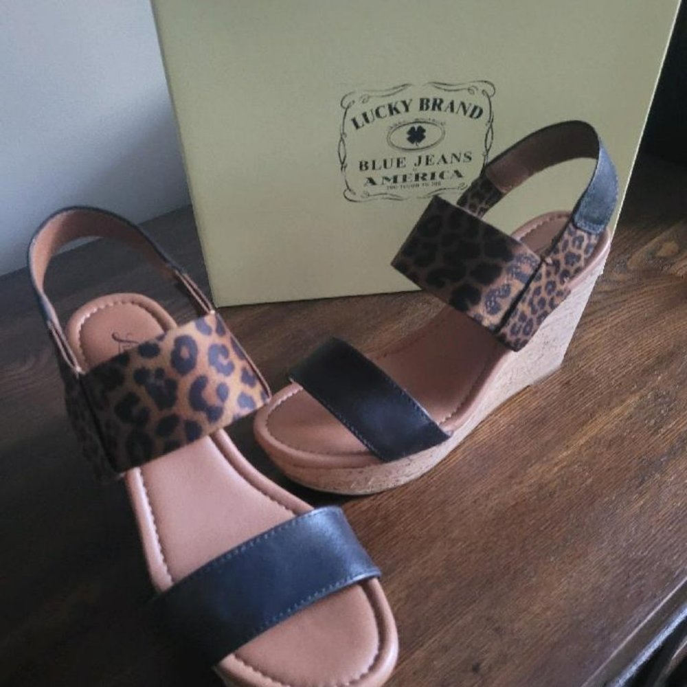 women's sandals